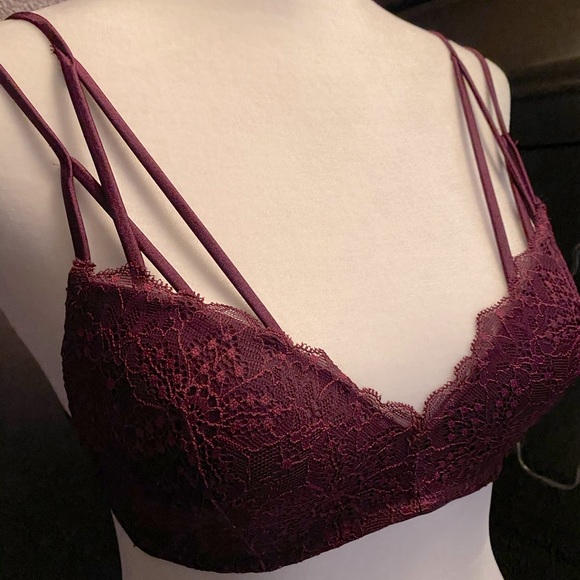 Victoria’s Secret Bra & Panty Set Burgundy Pink - Picture 4 of 7